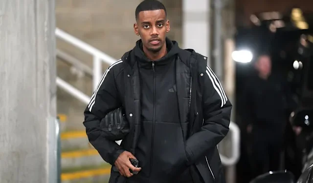 Alexander Isak claims ‘not everyone has the whole picture’ on Newcastle exit